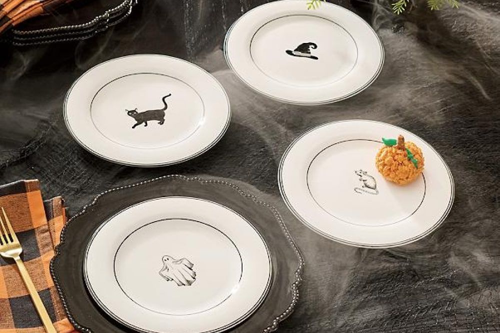 Customized Halloween plates